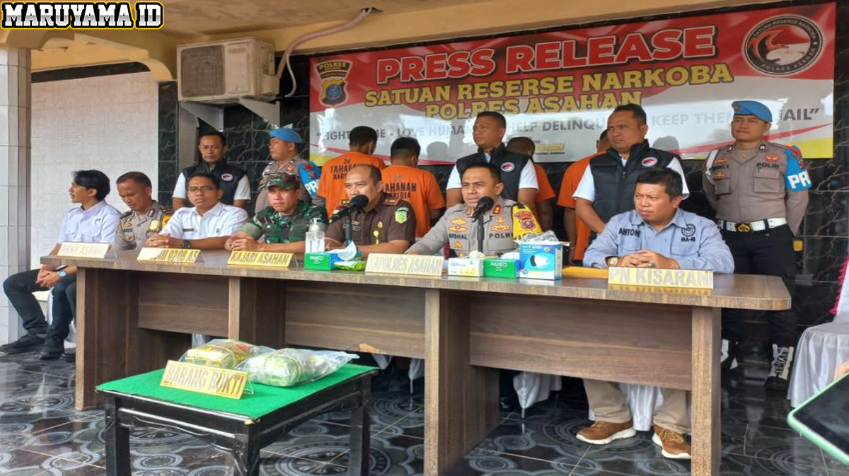 Polisi Gulung Kampung Narboka