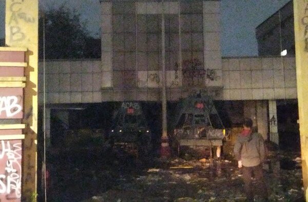Kebakaran Bangunan Eks Polres Jakpus Padam, Damkar Mulai Tinggalkan Lokasi