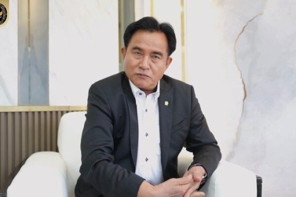 Pemerintah tak larang publikasi buku ideologi, tegas Yusril